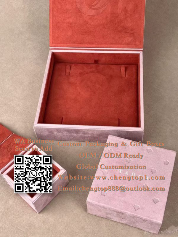 Suede Jewelry Box Sets: UltraSuede Packaging for Fine Jewelry Brands</trp-post...