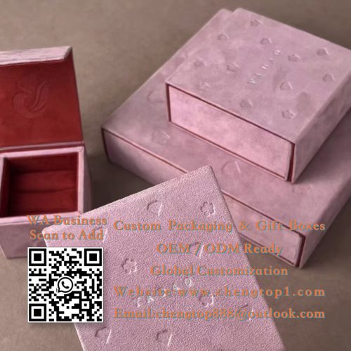 Suede Jewelry Box Sets: UltraSuede Packaging for Fine Jewelry Brands</trp-post...